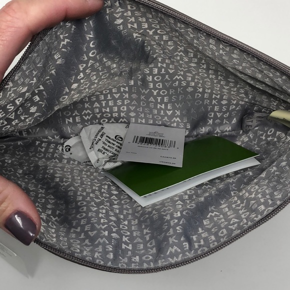 NWT Kate spade Gia cosmetic bag - Picture 3 of 5